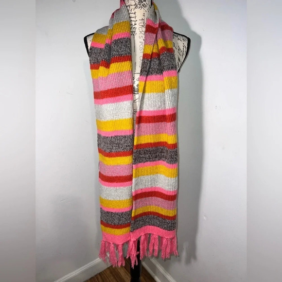 Accessories - Pastel striped scarf with fringes, extremely soft not itchy very good quality